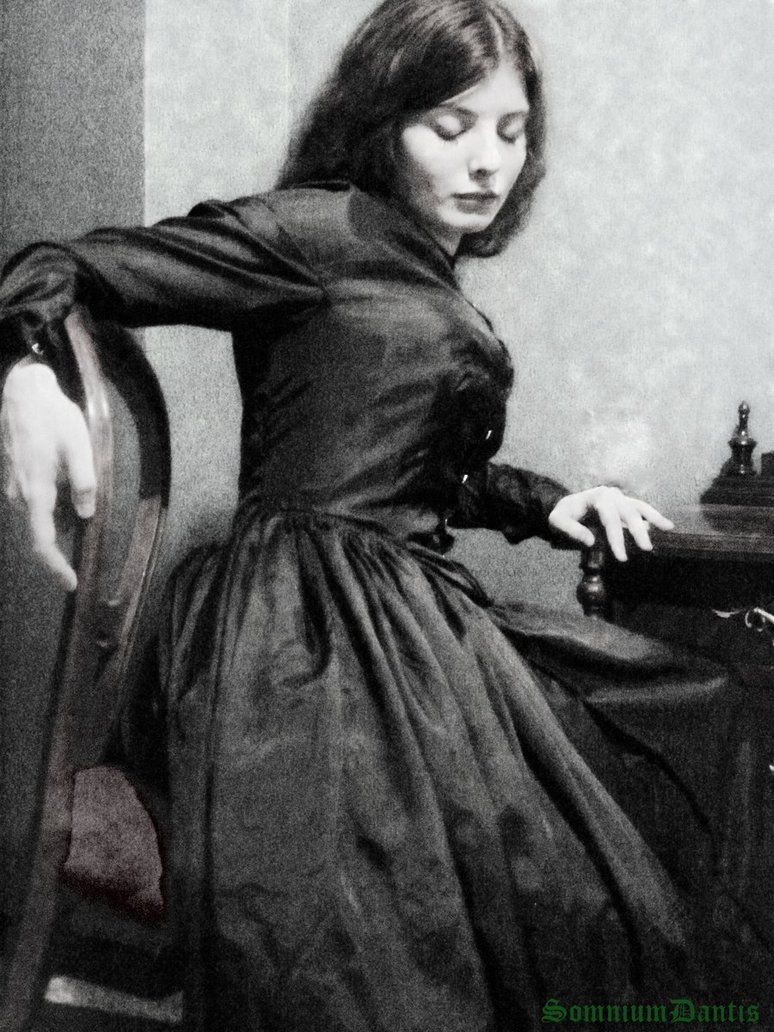 Lizzie Siddal, a tragic beauty. | Elizabeth siddal, Pre raphaelite, Pre  raphaelite art
