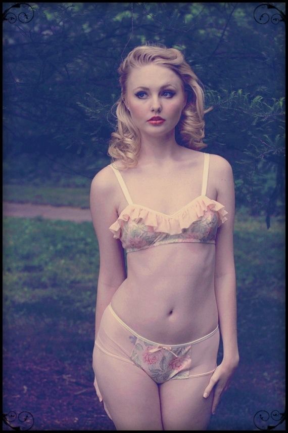 Ohhh Lulu - Vintage Style Lingerie Set 'Peony' Floral with Peach Ruffle
