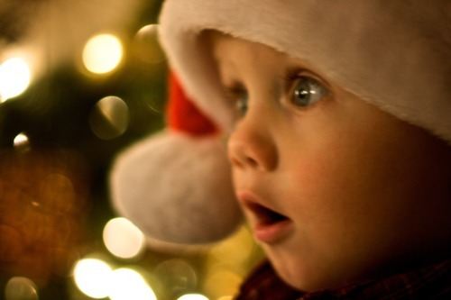 http://shechive.files.wordpress.com/2011/12/kids-christmas-28.jpg